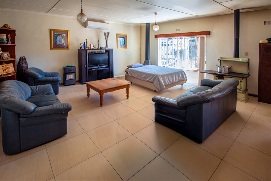 4 Bedroom Property for Sale in Upington Rural Northern Cape